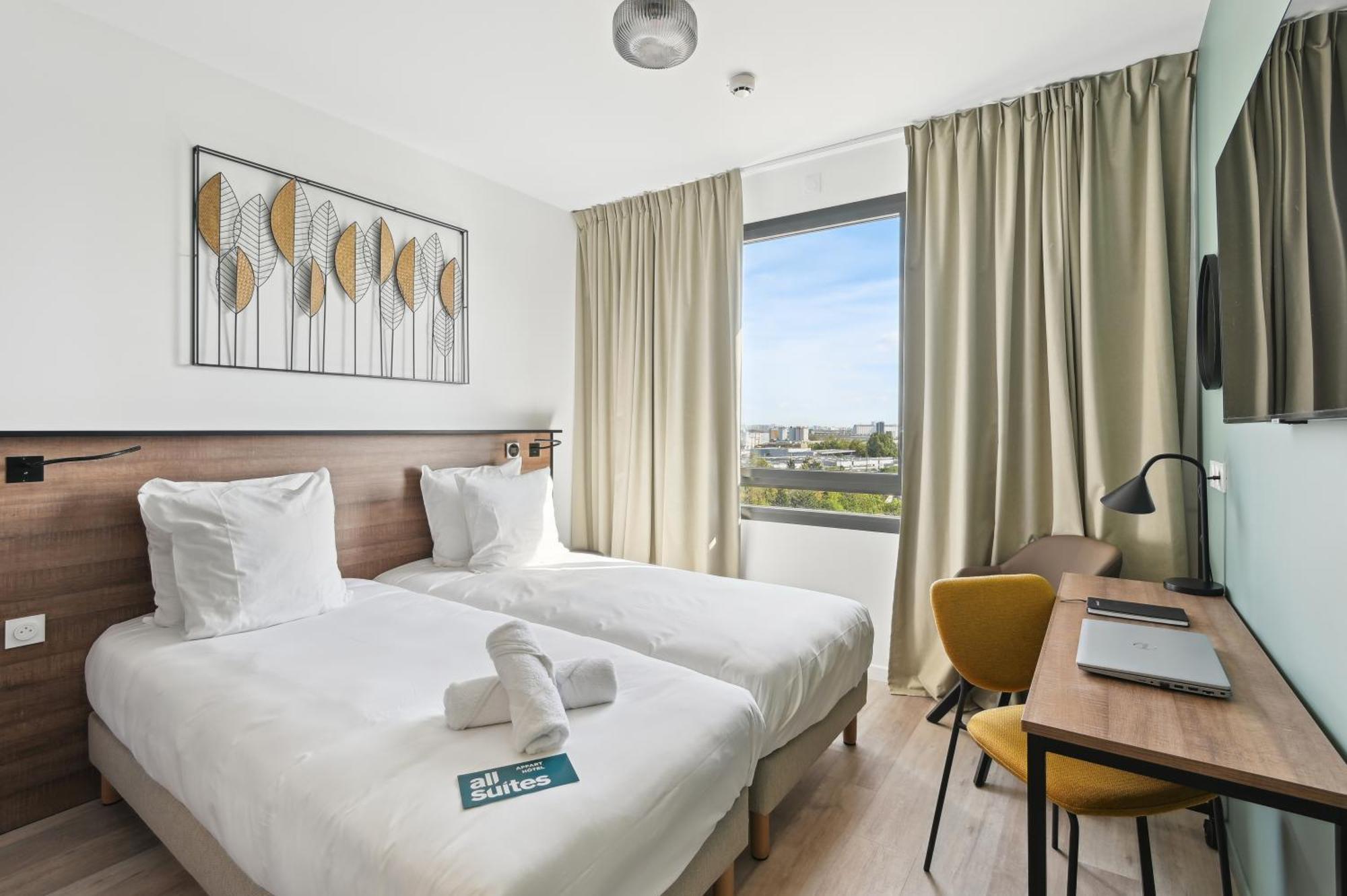 All Suites Paris Ouest Colombes Colombes (Hauts-de-Seine) Quarto foto